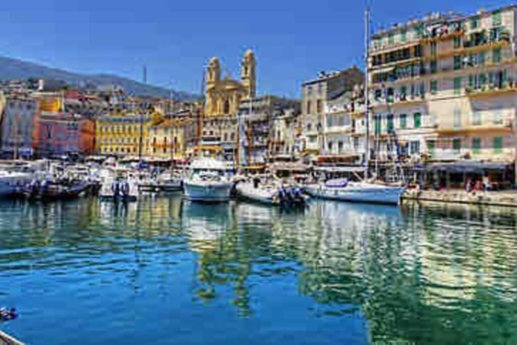 Appartement Vue Mer Avec Parking Gratuit Sur Place Bastia  Exterior photo